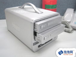 鐵威瑪 F2-300 RAID系統體驗 外觀與內部結構一看究竟，IT168磁盤陣列圖片大全精選